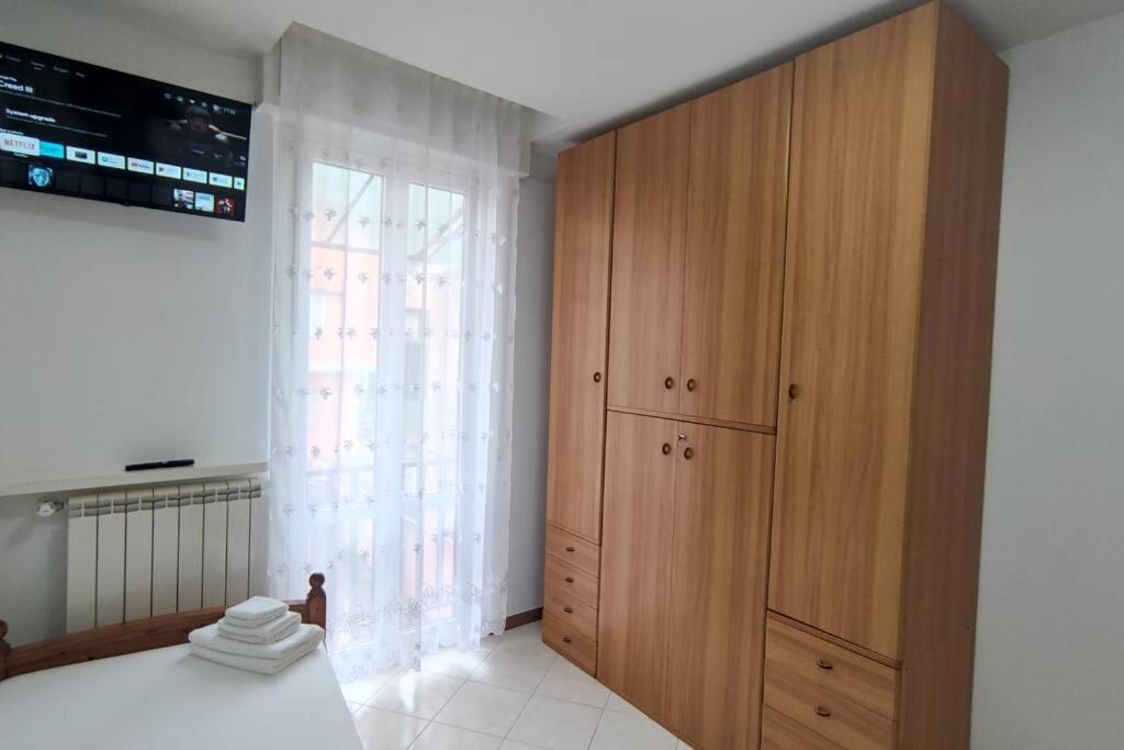 Elegante Alloggio Zona Storica Lecco Luaran gambar